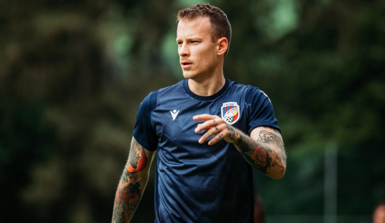 Záložník Sýkora bude i v nadcházející sezoně oblékat dres Plzně, podepsal smlouvu na tři roky