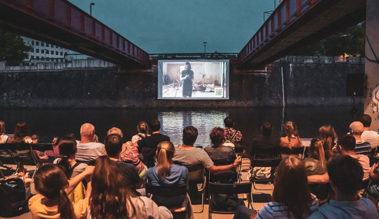 Filmový festival Finále Plzeň láká na letní promítání na netradičních místech