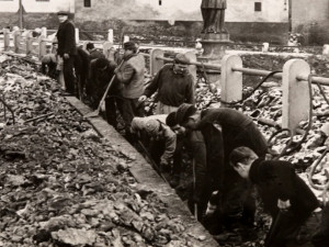 Litice shání historické fotografie