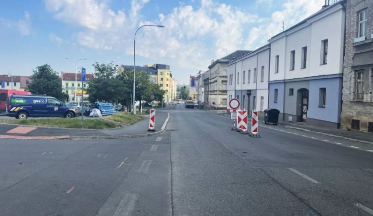 Kvůli rekonstrukci vodovodu a kanalizace čekají řidiče dopravní omezení i v Kotkově ulici