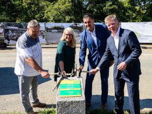 Bývalá konečná tramvaje se promění ve vstupní bránu do Borského parku, vznikne tam pavilon s kavárnou