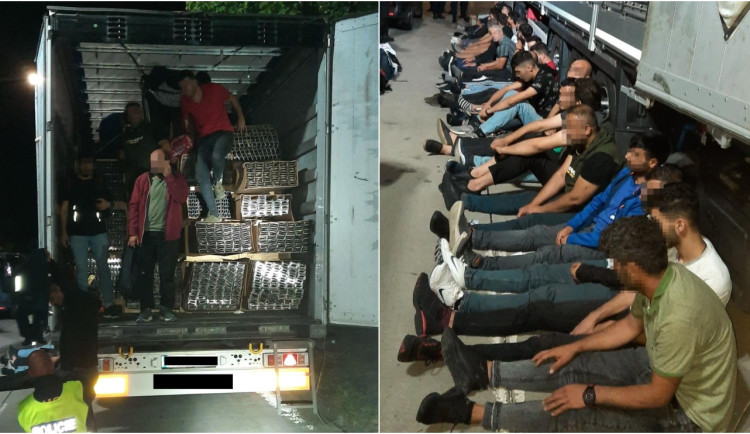Kamion ukrýval 27 nelegálních migrantů, řidič se je snažil dostat přes Rozvadov