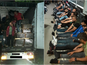Kamion ukrýval 27 nelegálních migrantů, řidič se je snažil dostat přes Rozvadov