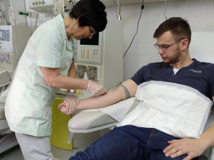 Plzeňská fakultní nemocnice provedla loni 150 transplantací krvetvorných buněk, nejvíc v republice