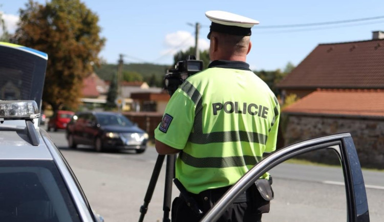 Velká policejní akce se zaměřila na nepoctivé řidiče, téměř dvě třetiny z nich se dopustily přestupku