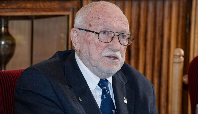 Zemřel Zdeněk Mraček, významný plzeňský neurochirurg a polistopadový primátor Plzně