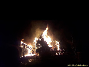 Shořela chata za milion