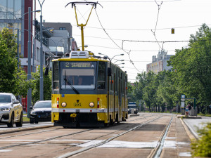 Výměna kolejí na tramvajové trati na Světovar se protáhne až do 6. září, stavbu zbrzdila úmorná vedra
