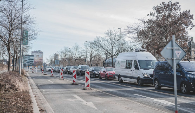 V září proběhnou stavební úpravy hned tří velkých dopravních uzlů