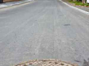 Po dvou letech město dokončilo stavbu kanalizace a vodovodu v Koterově za více než 250 milionů