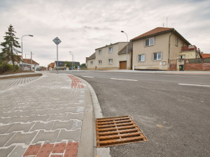 Po dvou letech město dokončilo stavbu kanalizace a vodovodu v Koterově za více než 250 milionů