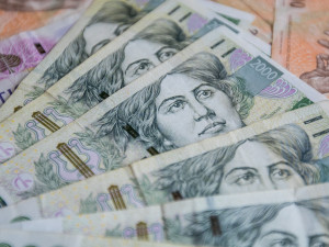 Průměrná hrubá mzda v Plzeňském kraji vzrostla o 1025 korun, kvůli vysoké inflaci ale výdělky reálně klesly