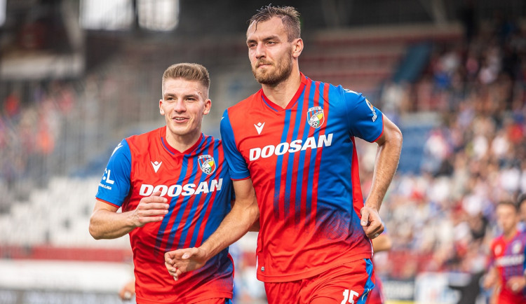 Fotbalisté Plzně porazili Olomouc 3:2 a dostávají se do čela neúplné ligové tabulky