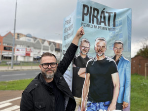Plzeň volí piráty, nebo kmotry, říká Daniel Kůs, č.2 na kandidátce Pirátů v komunálních volbách v Plzni