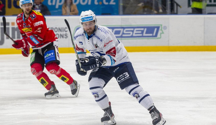 Plzeň i po změně trenérů znovu prohrála, výhru Pardubic řídil hattrickem Zohorna