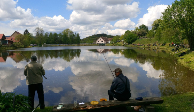 VOLBY 2022: Ve Vrčeni dali lidé v referendu přednost kulturnímu životu v obci před zájmy podnikatele