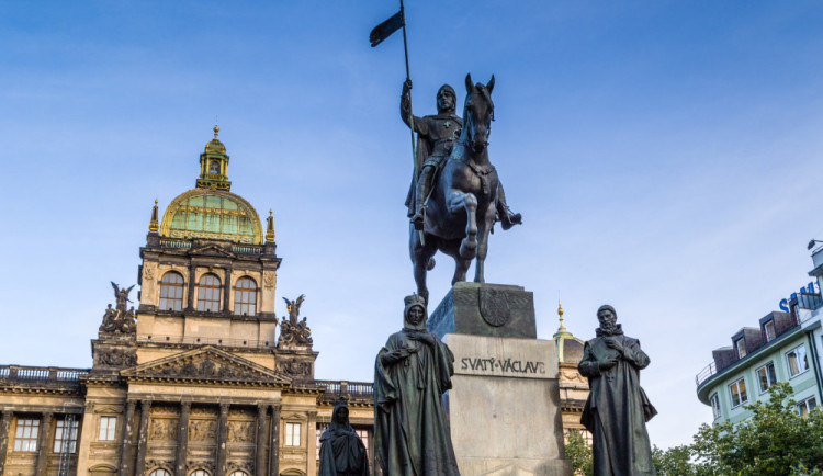 Česko si dnes státním svátkem připomíná svatého Václava. Původně šlo pouze o památný den