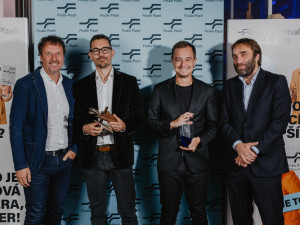 Delegace snímku Podezření