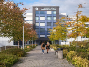 Budoucí doktoři poprvé usedli do poslucháren nové budovy lékařské fakulty