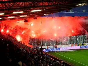 Slavia má zaplatit 250 tisíc korun za řádění svých fanoušků a demolici stadionu v Plzni
