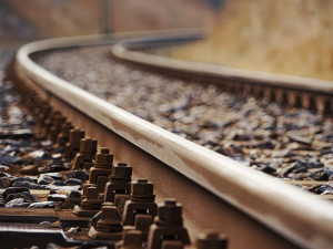 Gigantická krádež na nádraží, pachatelé naráz odcizili ocelové kolejnice o celkové váze 11 tun