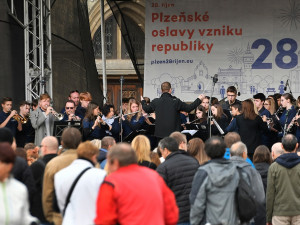 Výročí vzniku republiky oslavilo v ulicích Plzně 50 tisíc občanů i návštěvníků města
