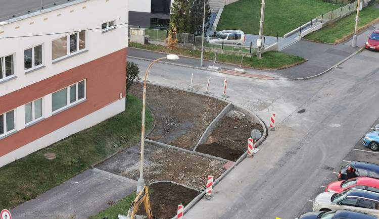 Problémová křižovatka na lochotínském sídlišti projde rekonstrukcí, bude bezpečnější