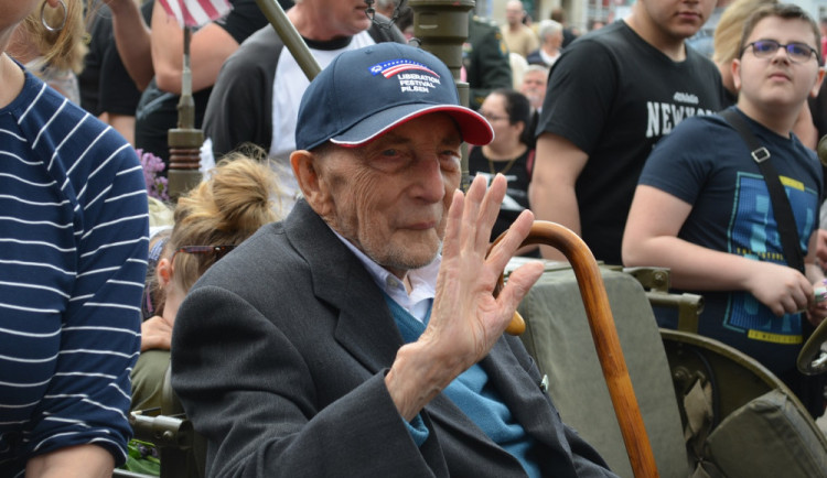 Zemřel válečný veterán a pravidelný účastník Slavností svobody Valère Gustin