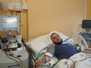 Kostní dřeň daroval v Plzni 900. dárce, krvetvorné buňky pomohou nemocnému muži v zahraničí
