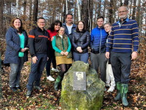 Lékaři uctili památku svého předčasně zemřelého věhlasného kolegy při obnově požárem zničeného Národního parku České Švýcarsko