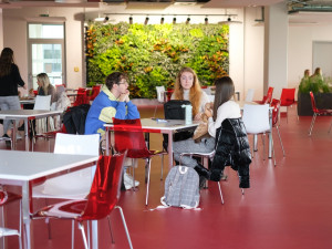 Nový kampus Lékařské fakulty v Plzni se pyšní moderním zázemí a špičkovými technologiemi