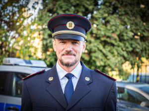 Kariérní růst u policie nejsou jen prázdná slova. Z kluka z plakátu se stal zástupce ředitele
