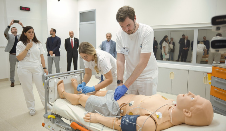 Nový kampus Lékařské fakulty v Plzni se pyšní moderním zázemí a špičkovými technologiemi