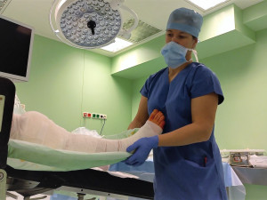 Obrovský zájem pacientů vyvolala nemocnice nabídkou artroskopických operací kolen i ramen s krátkou čekací lhůtou