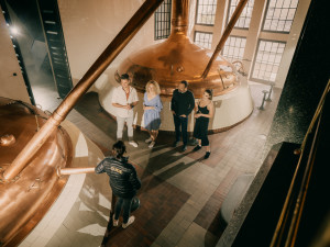 Přijďte do Plzeňského Prazdroje na speciální adventní prohlídky pivovaru s pivním kvízem a štědrou degustací