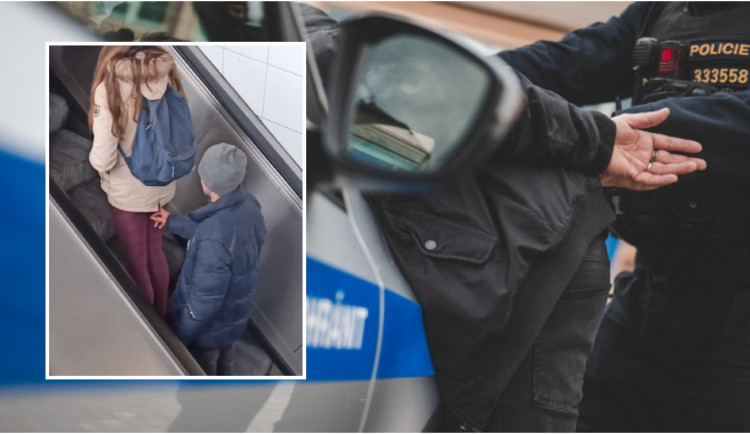 Policie bleskově odhalila totožnost zvrhlíka, který osahával dívky na eskalátorech