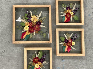 Veronika s Petrem vyrábí úchvatné obrazy z lisovaných květin. Na výlety chodíme s batohy plných knih, říkají