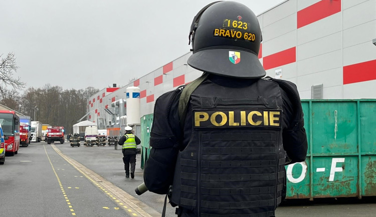 V plzeňské věznici se nacvičoval zásah během krvavé vzpoury vyvolané na pracovišti odsouzených osob