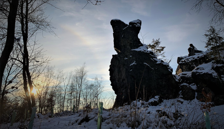 Strašidelná skála Rohatá na jižním Plzeňsku poblíž Zdemyslic
