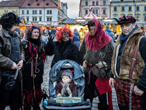 Rekordní počet Mikulášů, čertů a andělů se sešel na náměstí Republiky. Je z toho nový zápis do České knihy rekordů