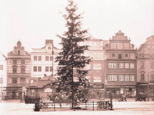 Z prvního stromečku na náměstí se Plzeňané radovali už v roce 1925