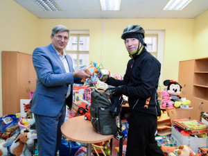 Sbírka hraček pro děti ze sociálně slabých rodin sklidila obrovský úspěch