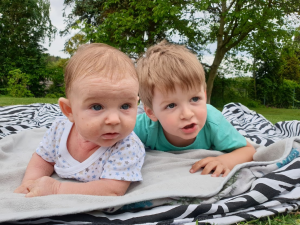 Mareček se starším bratrem Lukáškem