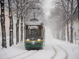 Škodovácké tramvaje se v Plzni vyrábí už 25 let. Do města se výroba přesunula v roce 1997 z pražské ČKD