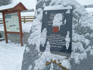 Šumavský pomník americké 90. pěší divize propojily atraktivní webové stránky. Přinášejí mnoho neznámých faktů z konce války