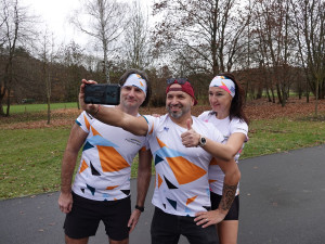 Ještě nemáte pro své blízké vánoční dárky? Kupte jim pod stromeček startovné na Půlmaraton Plzeňského kraje!