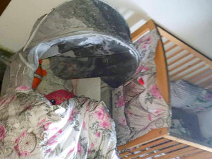 Probudil nás pláč dcery, říkají mladí rodiče. Požár je připravil o střechu nad hlavou