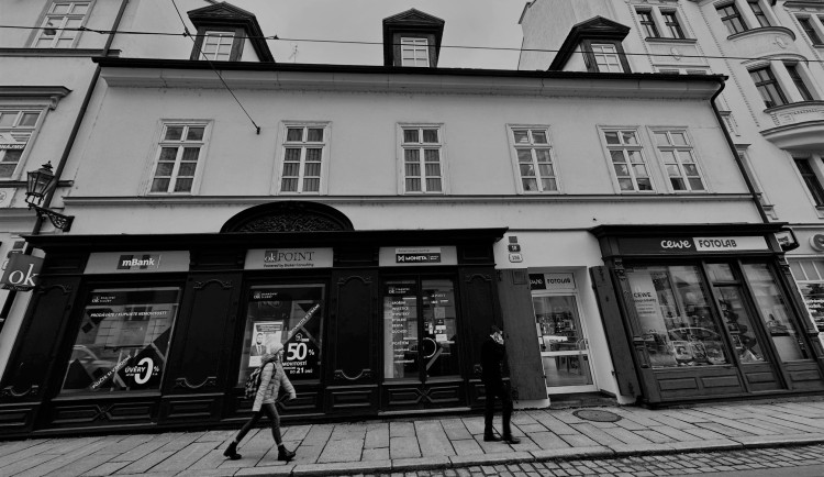 Advokát Martin Pazourek bydlel v roce 1833 před svou tragickou smrtí v tomto domu v Prešovské ulici