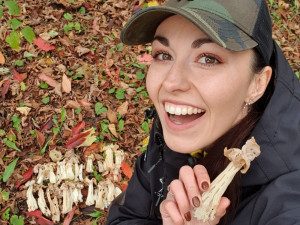 Česko letos zažívalo houbařské žně, říká populární Šumavská houbička. K návštěvě lesa inspiruje tisíce lidí