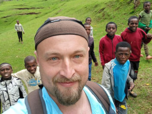 Uznávaný afrikanista obdržel cenu za posilování dobrého jména plzeňské univerzity ve světě